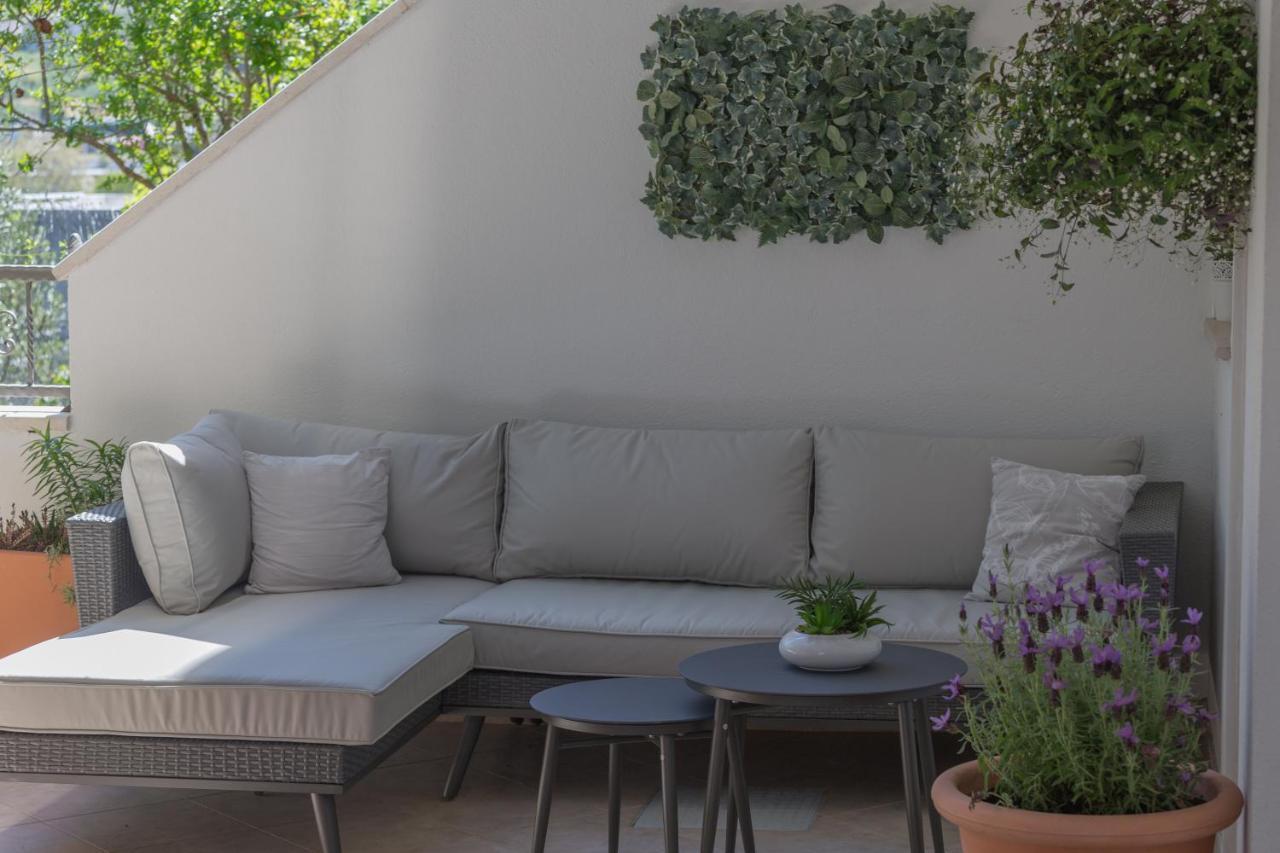 Mamma Mia Apartments-City Center Hvar Town Exterior photo