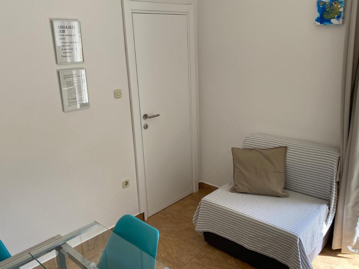 Mamma Mia Apartments-City Center Hvar Town Exterior photo
