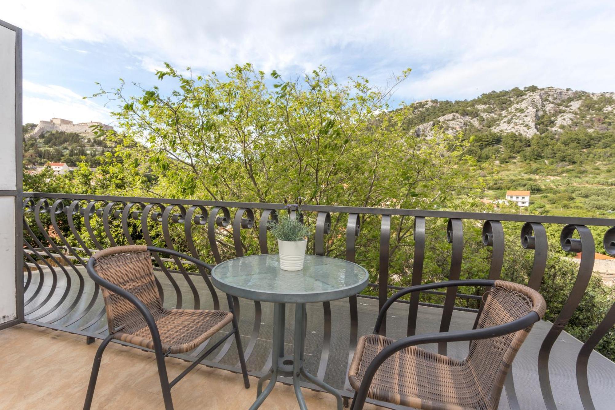 Mamma Mia Apartments-City Center Hvar Town Exterior photo